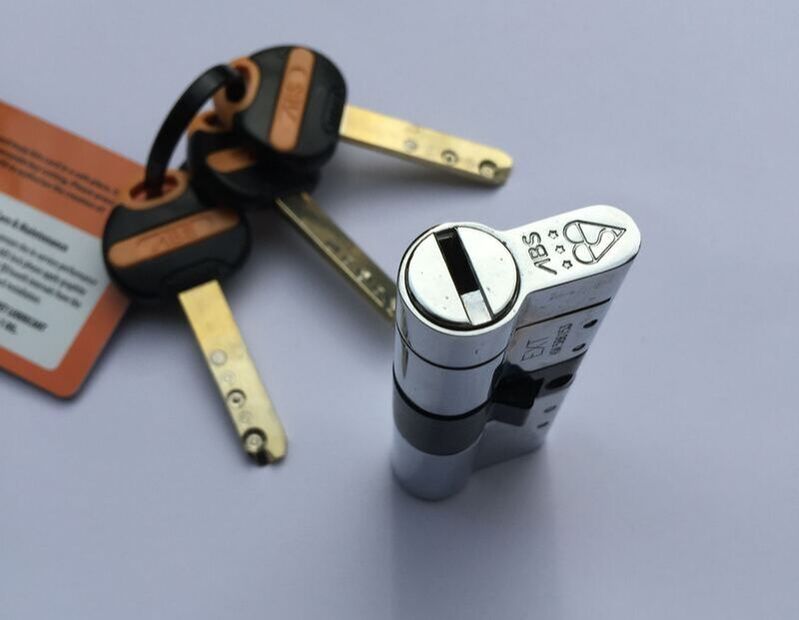 Avocet ABS lock and keys
